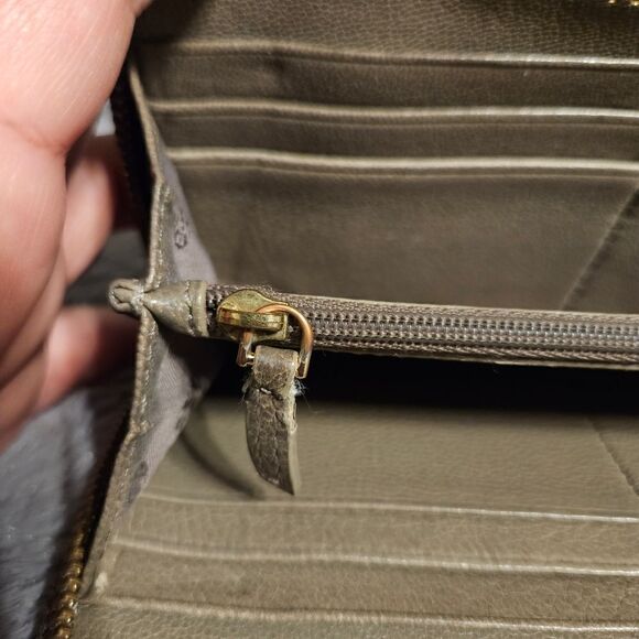 Tory Burch long zip wallet - Picture 10 of 16